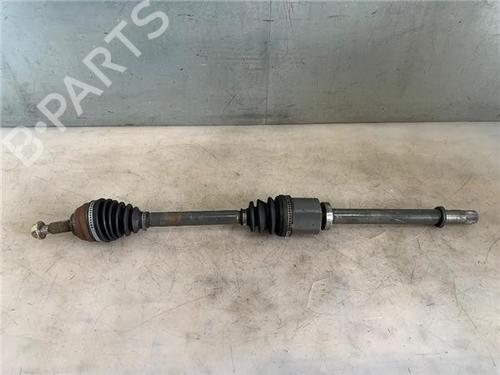 Used Right front driveshaft RENAULT MEGANE II Saloon (LM0/1_) [2003-2025]  25142924