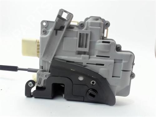 Rear right lock VW PASSAT B6 (3C2) 2.0 TDI 16V | BP14345740C99 