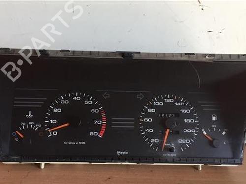 Used Instrument cluster PEUGEOT 405 I (15B) [1987-1993]  13053426