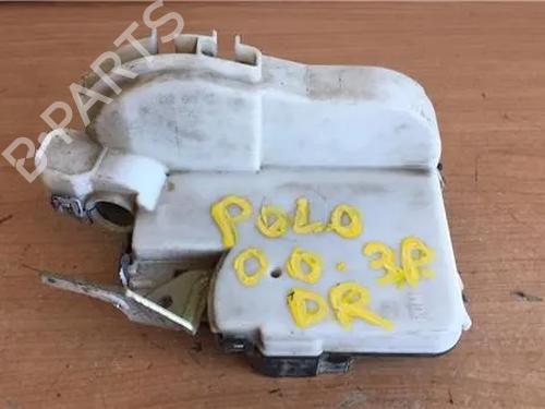 Used Front right lock VW POLO (6N2) 1.0 (50 hp) 13396434