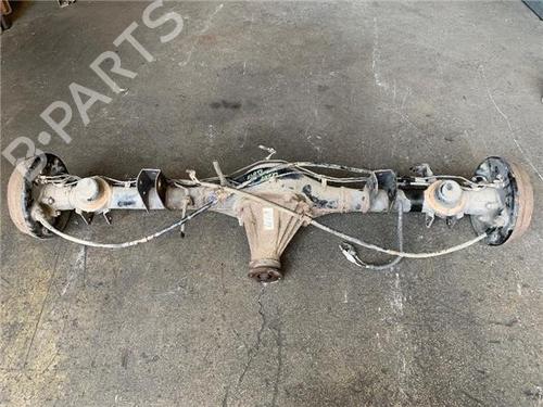 Used Rear axle SUZUKI GRAND VITARA I (FT, HT) 2.5 V6 24V 4x4 (TD62, SQ625) (144 hp) 13533921