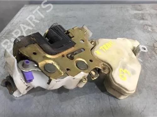 Used Front right lock NISSAN X-TRAIL I (T30) [2001-2013]  11362805