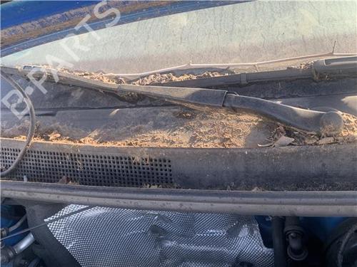 front-windshield-wiper-arm-dacia-sandero-ii-2012-29251128 main image