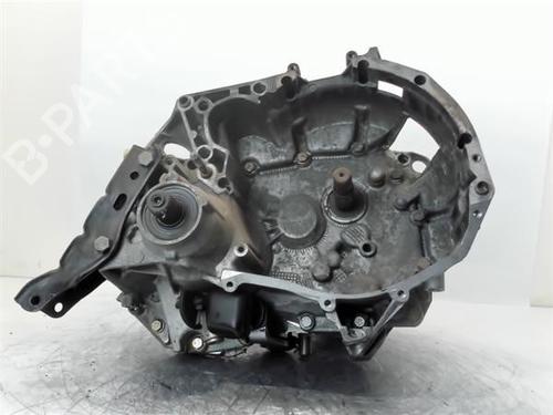 Used Gearbox RENAULT RAPID Box Body/MPV (F40_, G40_) [1985-2001]  13396506
