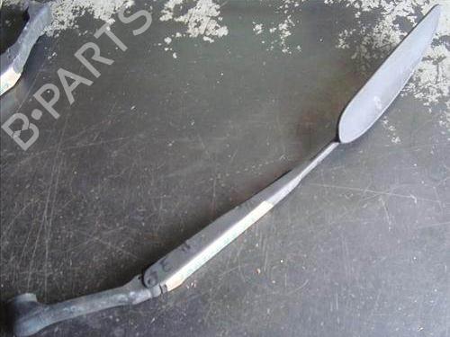 Used Front windshield wiper arm HYUNDAI LANTRA II (J-2) [1995-2002]  14335601