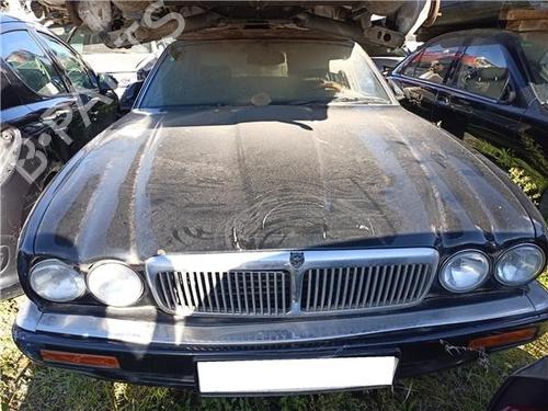 Bumper voor JAGUAR XJ (X300, X330) 6 3.2 (211 hp) 32417740