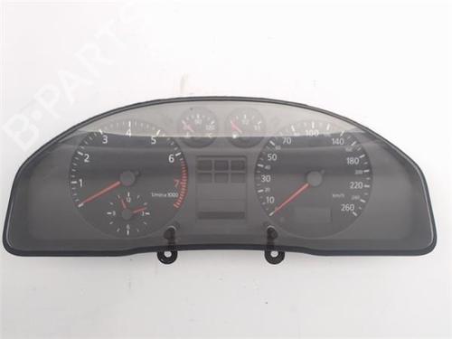 Used Instrument cluster AUDI A4 B5 (8D2) [1994-2001]  12597566
