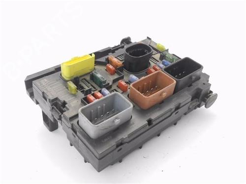 Used Fuse box PEUGEOT 307 SW (3H) 1.6 16V (109 hp) 30135456