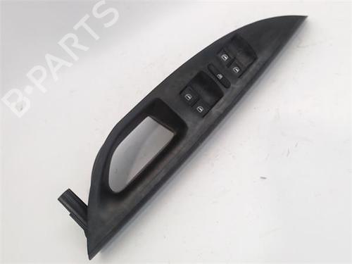 Used Left front window switch SEAT ALTEA (5P1) 1.9 TDI (105 hp) 15825646
