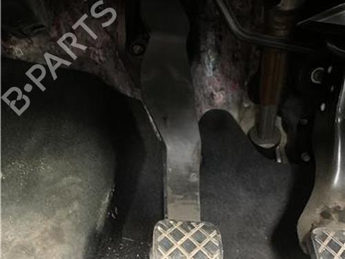 koblingspedal SEAT IBIZA V (KJ1, KJG) 1.0 TSI (95 hp) 32418503