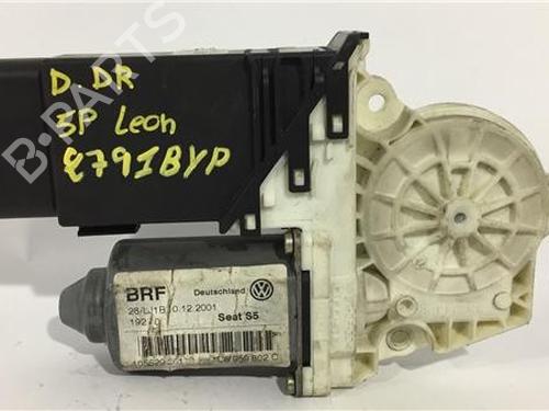 Right front window motor SEAT LEON (1M1) 1.6 16 V | BP14341167E20 