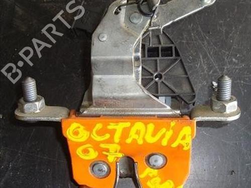 Used Tailgate lock SKODA OCTAVIA I (1U2) [1996-2010]  9695986