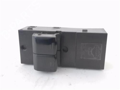 Left front window switch NISSAN MICRA III (K12)  | BP27163042I27 