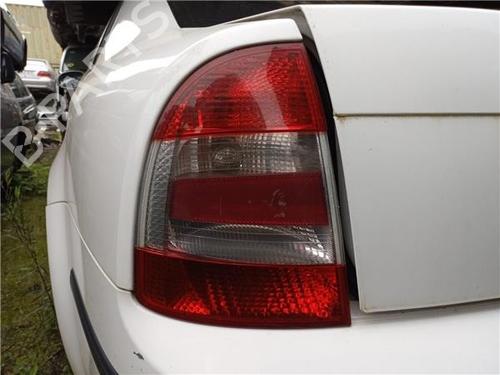 Used Left taillight SKODA SUPERB I (3U4) 1.9 TDI (115 hp) 29251104