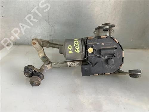 Used Front wiper motor Front wiper motor SEAT LEON (1P1) 1.6 TDI (105 hp) 33220426 33220426
