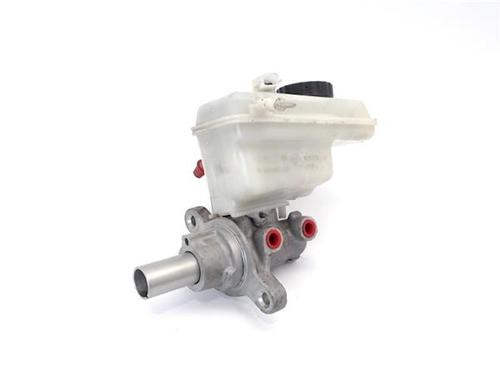 Used Brake master cylinder RENAULT LAGUNA III (BT0/1) 2.0 dCi (BT01, BT08, BT09, BT0E, BT0K, BT12, BT1C, BT1D,... (150 hp) 15414497