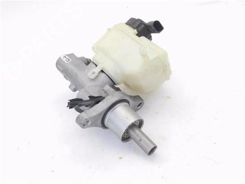 Used Brake master cylinder Brake master cylinder 12148488 12148488