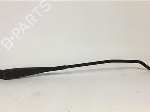 Used Front windshield wiper arm HYUNDAI i20 I (PB, PBT) 1.4 (101 hp) 14340884