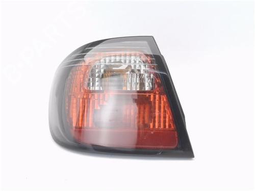 Used Left taillight NISSAN PRIMERA Hatchback (P11) [1996-2002]  25719019