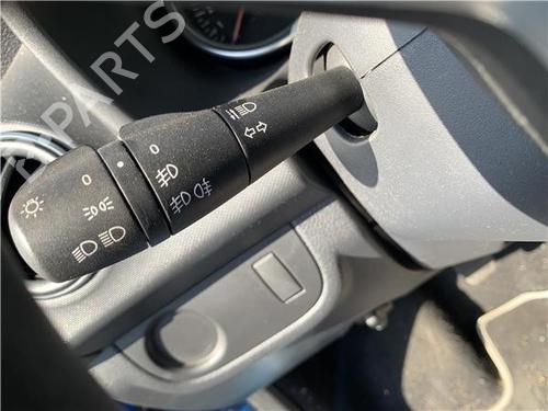 Switch DACIA SANDERO II 1.0 SCe 75 (B8JC, B8JD, B8NC) | BP29251165I30