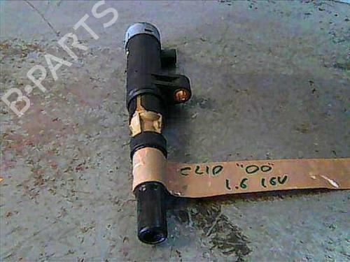 Bobine de ignição RENAULT CLIO II (BB_, CB_) 1.6 16V (BB01, BB0H, BB0T, BB14, BB1D, BB1R, BB2KL, BB3G... (107 hp) 9757912
