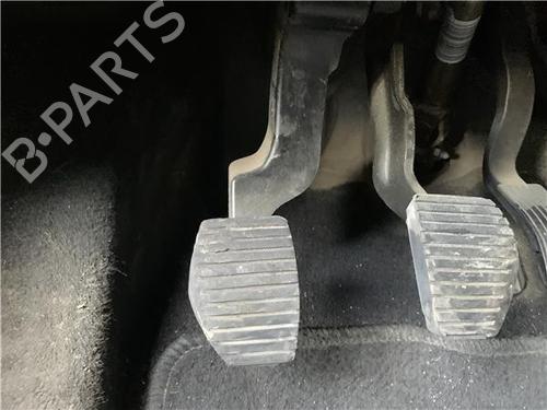 Clutch pedal CITROËN C3 III (SX) 1.2 VTi 82 | BP33288057I13 - Image 2