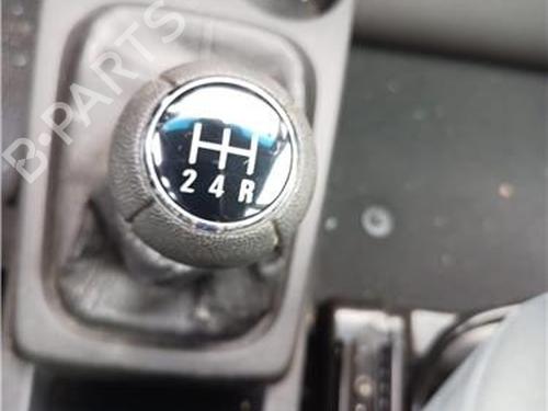 Used Gear lever OPEL MERIVA A MPV (X03) [2003-2010]  25008394