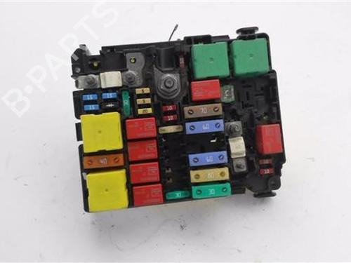 fuse-box-citroen-c3-aircross-ii-2r_-2c_-2017-29254758 main image