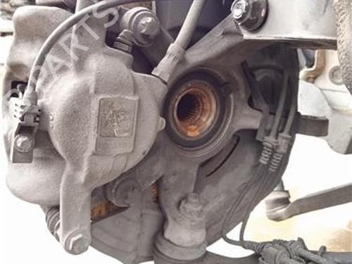 Used Right front steering knuckle Right front steering knuckle MERCEDES-BENZ B-CLASS Sports Tourer (W246, W242) B 200 CDI (246.201) (136 hp) 29280900 29280900