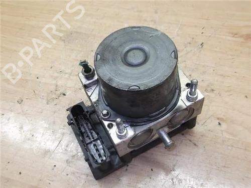 Used ABS pump RENAULT CLIO III (BR0/1, CR0/1) 1.5 dCi (C/BR0G, C/BR1G) (68 hp) 12120253