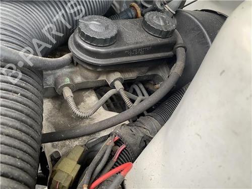 brake-master-cylinder-chrysler-le-baron-coupe-1986-1987-1988-1989-1990-1991-1992-1993-32418893 main image