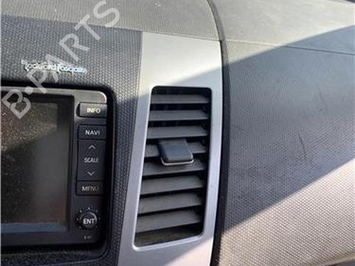air-vent-mitsubishi-outlander-ii-cw_w-2005-2006-2007-2008-2009-2010-2011-2012-32417834 main image