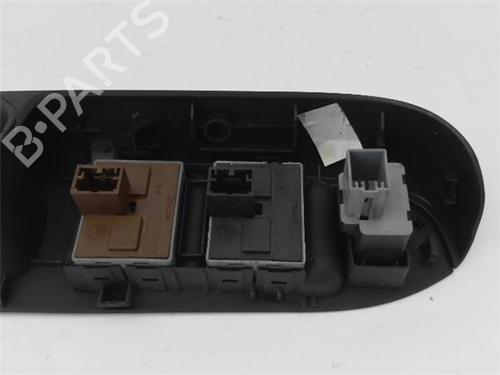 Left front window switch SEAT CORDOBA (6L2) 1.9 TDI | BP25718907I27 