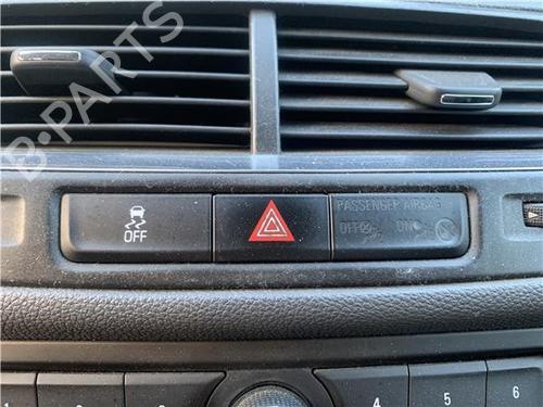 warning-switch-opel-mokka-mokka-x-j13-2012-2013-2014-2015-2016-2017-2018-2019-32417463 main image