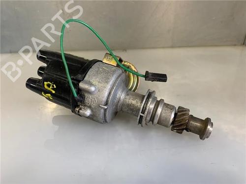 Used Ignition distributor OPEL CORSA A Hatchback (S83) [1982-1993]  12149117