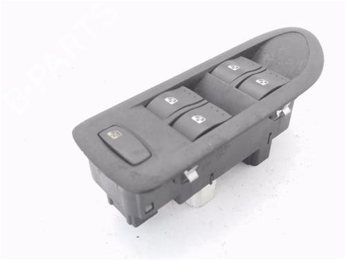 Używane Przełącznik szyby przedniej lewej RENAULT LAGUNA II (BG0/1_) [2001-2007]  32393995