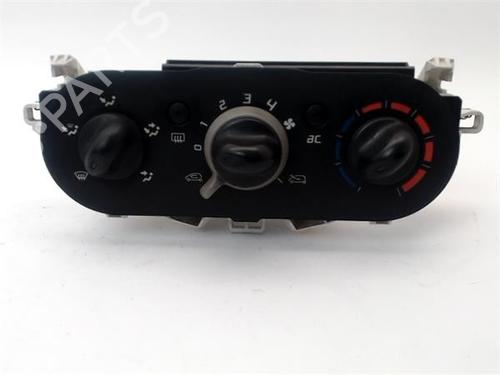 AC Styreenhet / Manøvreringsenhet RENAULT TWINGO II (CN0_) 1.5 dCi (CN0E) (64 hp) 21359895