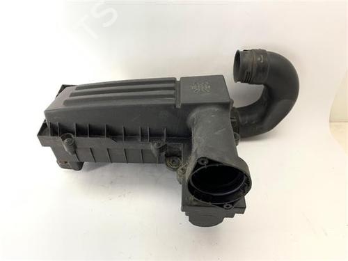 Used Air filter box SEAT LEON (1P1) 1.9 TDI (105 hp) 31575034