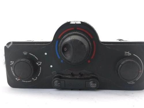 climate-control-renault-clio-iii-br01-cr01-2005-2006-2007-2008-2009-2010-2011-2012-2013-2014-25495946 main image