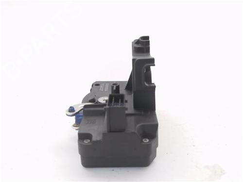 Front left lock NISSAN PRIMASTAR Van (X83) 1.9 dCi 100 | BP30554232C98