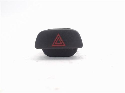 Bouton de warning FORD FOCUS II (DA_, HCP, DP) [2004-2013]  16476389