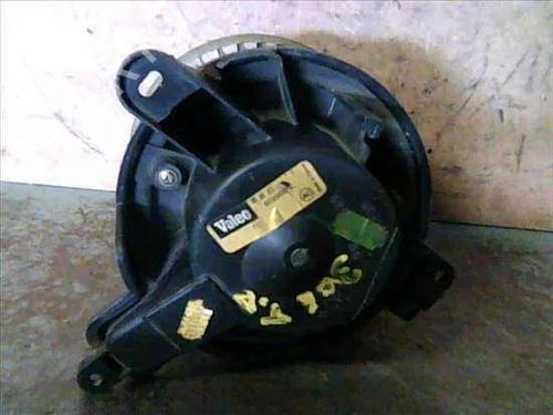Used Heater blower motor PEUGEOT 306 Hatchback (7A, 7C, N3, N5) [1993-2003]  13048967