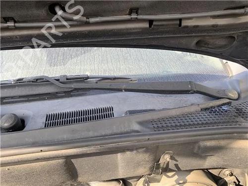 front-windshield-wiper-arm-ssangyong-kyron-2005-2006-2007-2008-2009-2010-2011-2012-2013-2014-25375295 main image