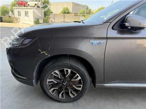 Used Left front fenders Left front fenders MITSUBISHI OUTLANDER III (GG_W, GF_W, ZJ, ZL, ZK) Plug-in Hybrid (GG2W) (200 hp) 29135155 29135155