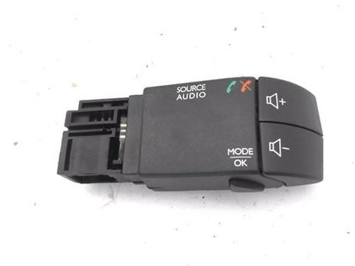 Used Switch Switch RENAULT CLIO IV (BH_) 1.2 16V (BHA1, BHAK, BHMG, BHMK) (75 hp) 40129067 40129067