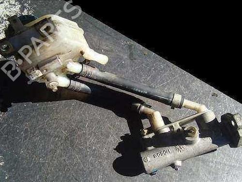 Used Brake master cylinder NISSAN ALMERA TINO (V10) 2.2 dCi (115 hp) 9634894