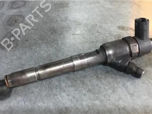 Used Injector OPEL CORSA C (X01) [2000-2009]  9635226