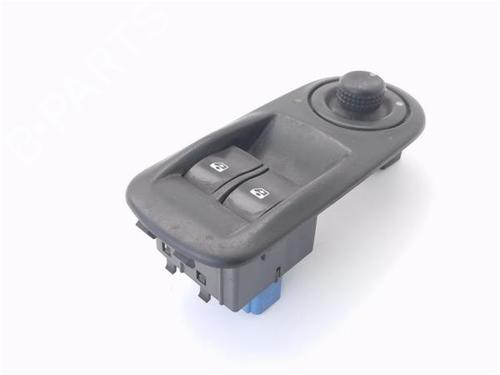 Mando elevalunas delantero izquierdo Mando elevalunas delantero izquierdo OPEL VIVARO A Bus (X83) 2.0 CDTI (F7, J7, A07) (114 hp) 36477322 36477322