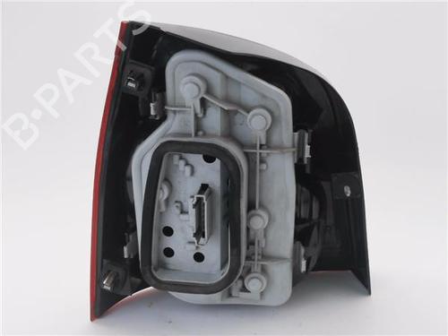 Right taillight VW POLO IV (9N_, 9A_)  | BP29064091C35