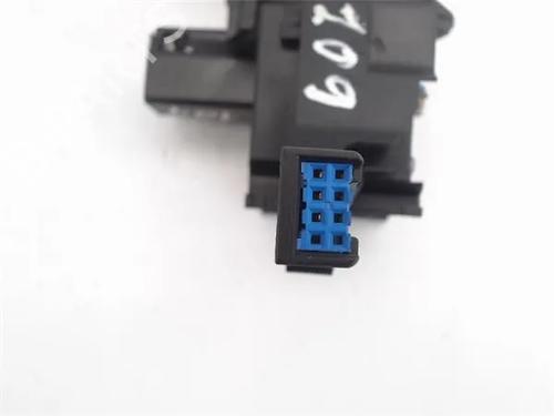 Switch VW GOLF V (1K1)  | BP13043709I30 